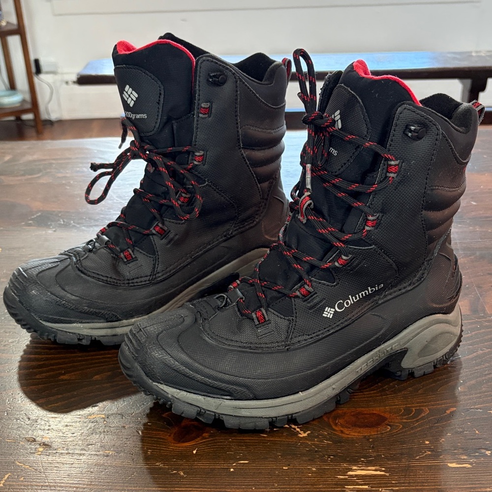 Columbia Men’s Waterproof Black Insulated Winter Boots